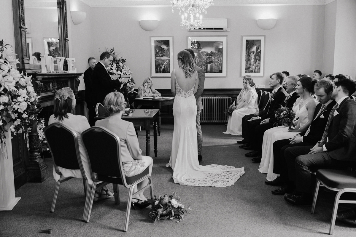 wedding ceremony at the Loughborough registry Office